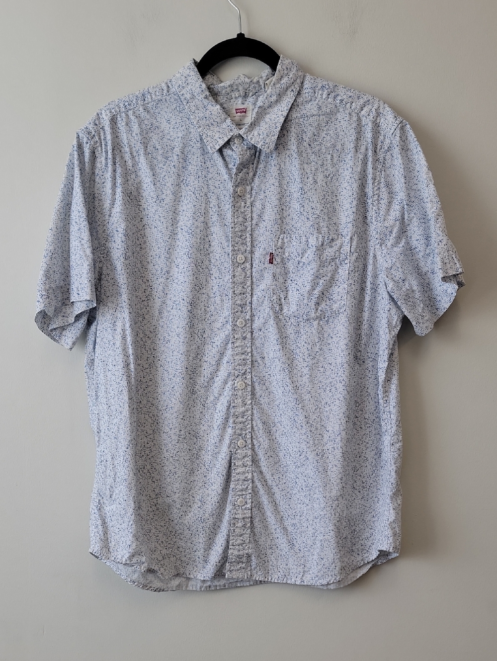 Levi's Summer Light Blue Short-Sleeve Button-Down with Micro Speck Print